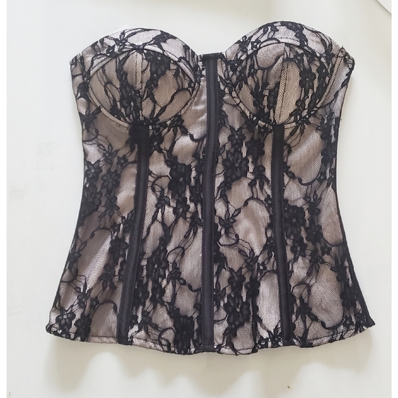 Charlotte Russe Tops - NWT Lace Corset